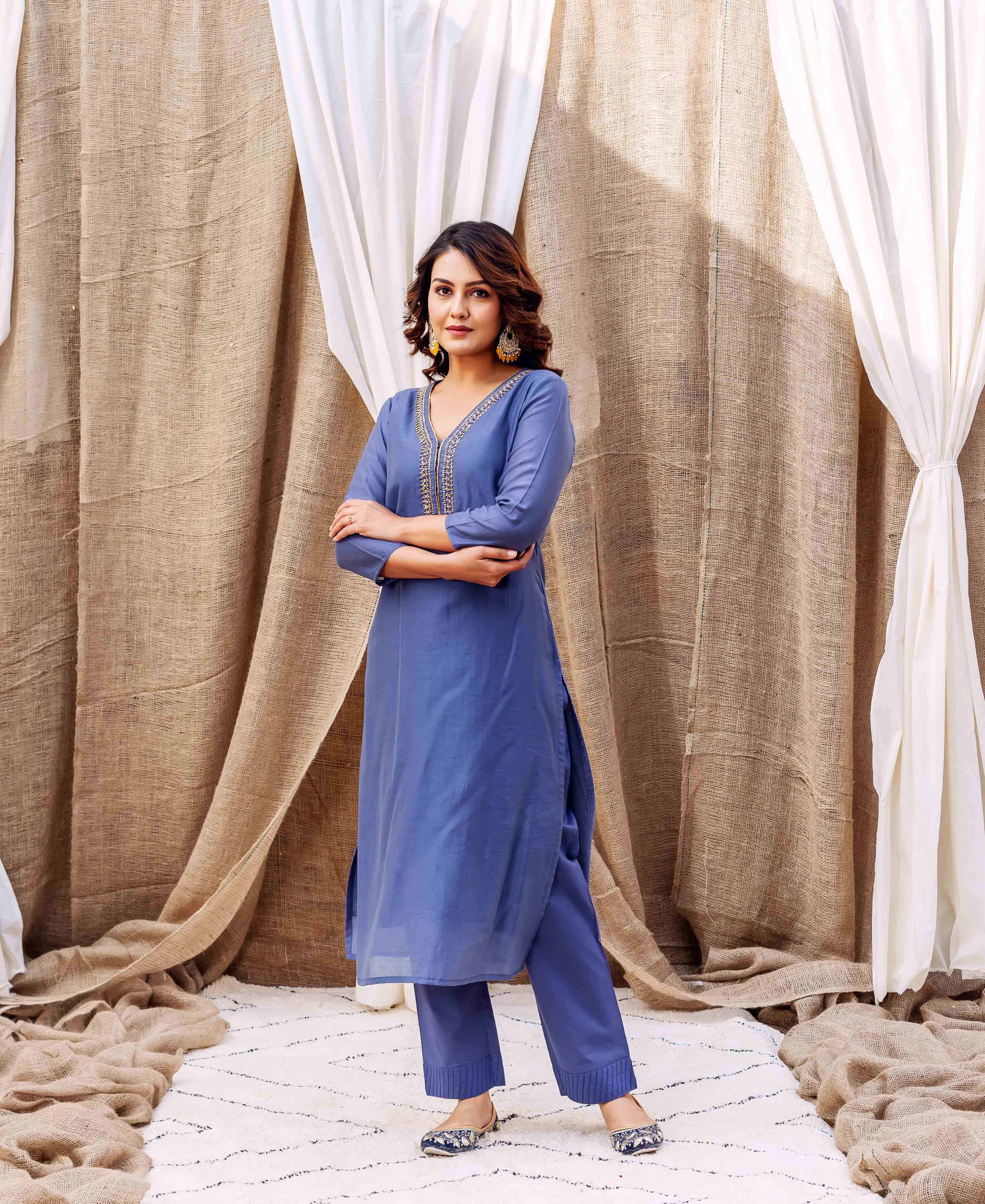 Front-facing model in full-length steel blue chanderi kurta with gold embroidered V-neck.