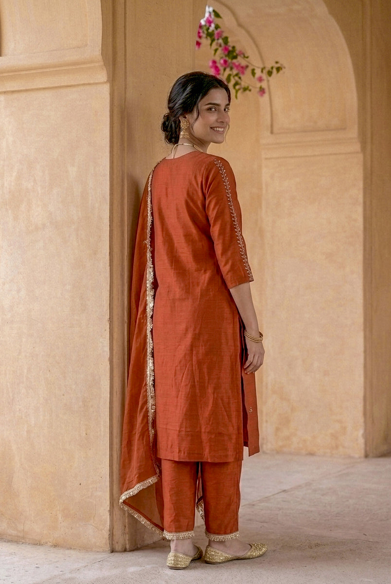 Rust Silk Chanderi Kurta with Cotton Pants & Organza Dupatta — view 4
