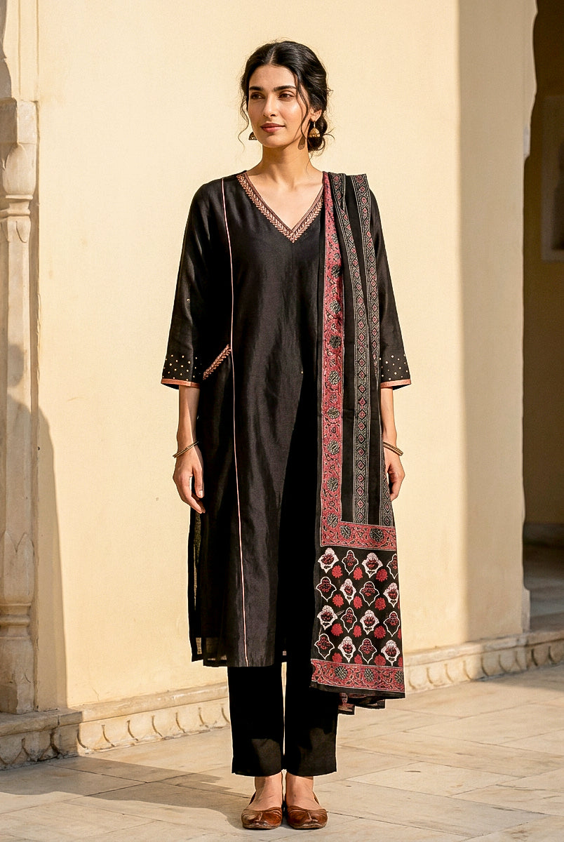 Black Embroidered Silk Chanderi Kurta Set with Pants & Dupatta — full set front