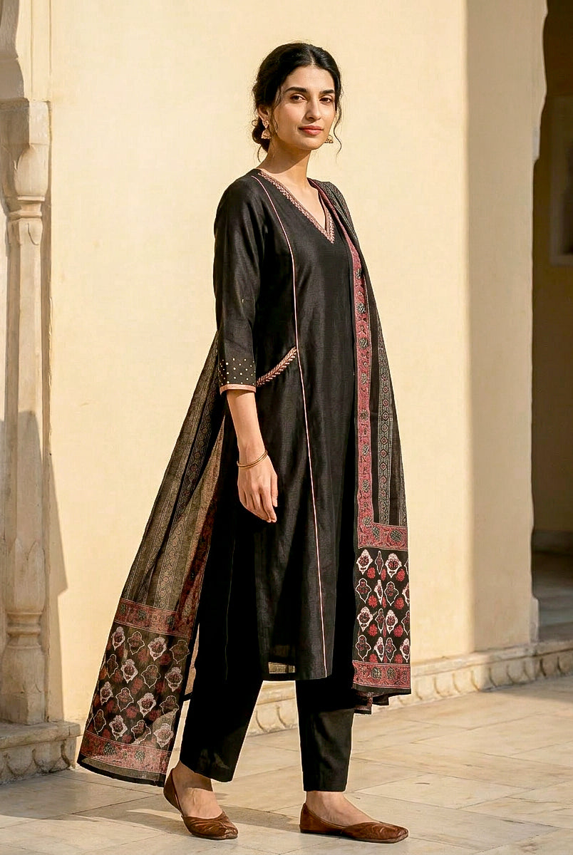 Black Embroidered Silk Chanderi Kurta Set with Pants & Dupatta — model front