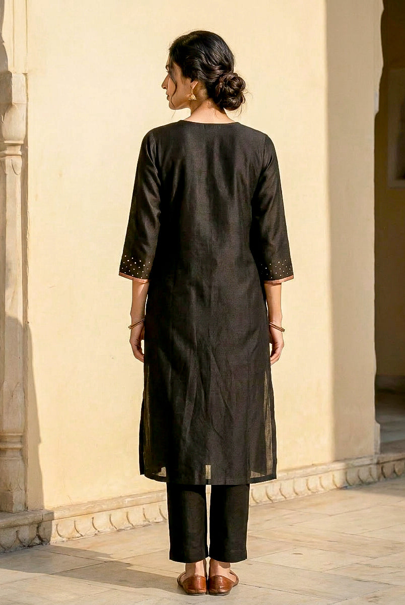 Black Embroidered Silk Chanderi Kurta Set with Pants & Dupatta — kurta detail