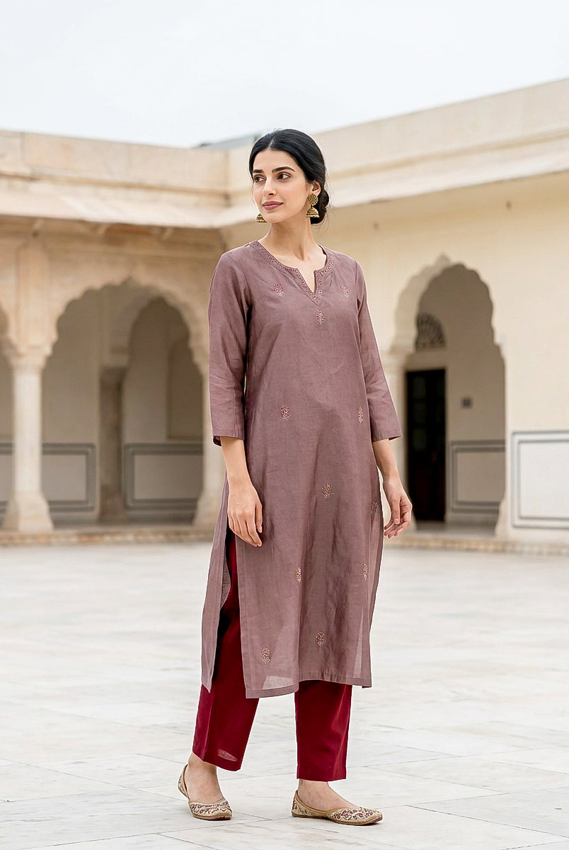 Mauve Embroidered Silk Chanderi Kurta Set with Pants & Dupatta — print detail